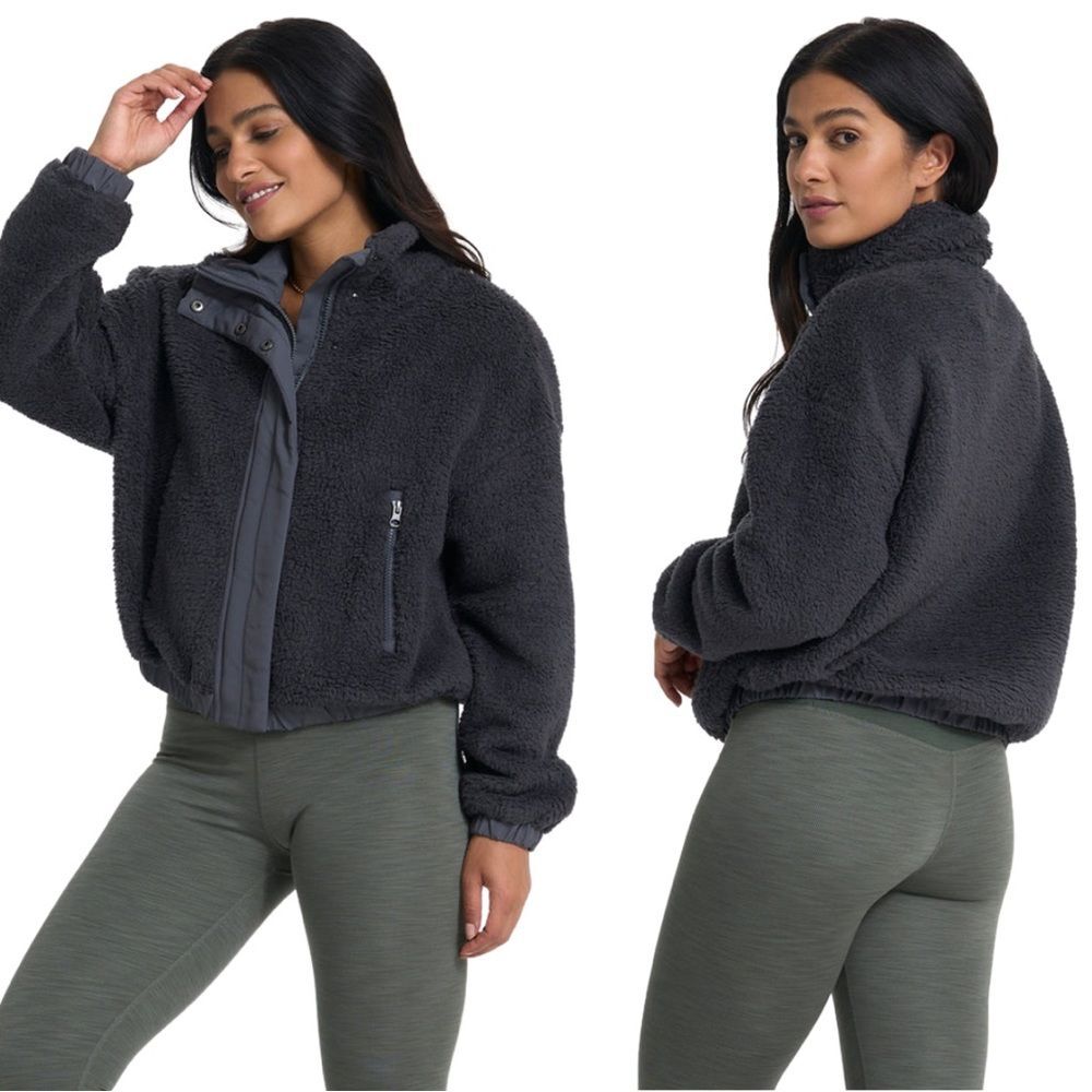 Vuori Women's Navy Fleece Jacket